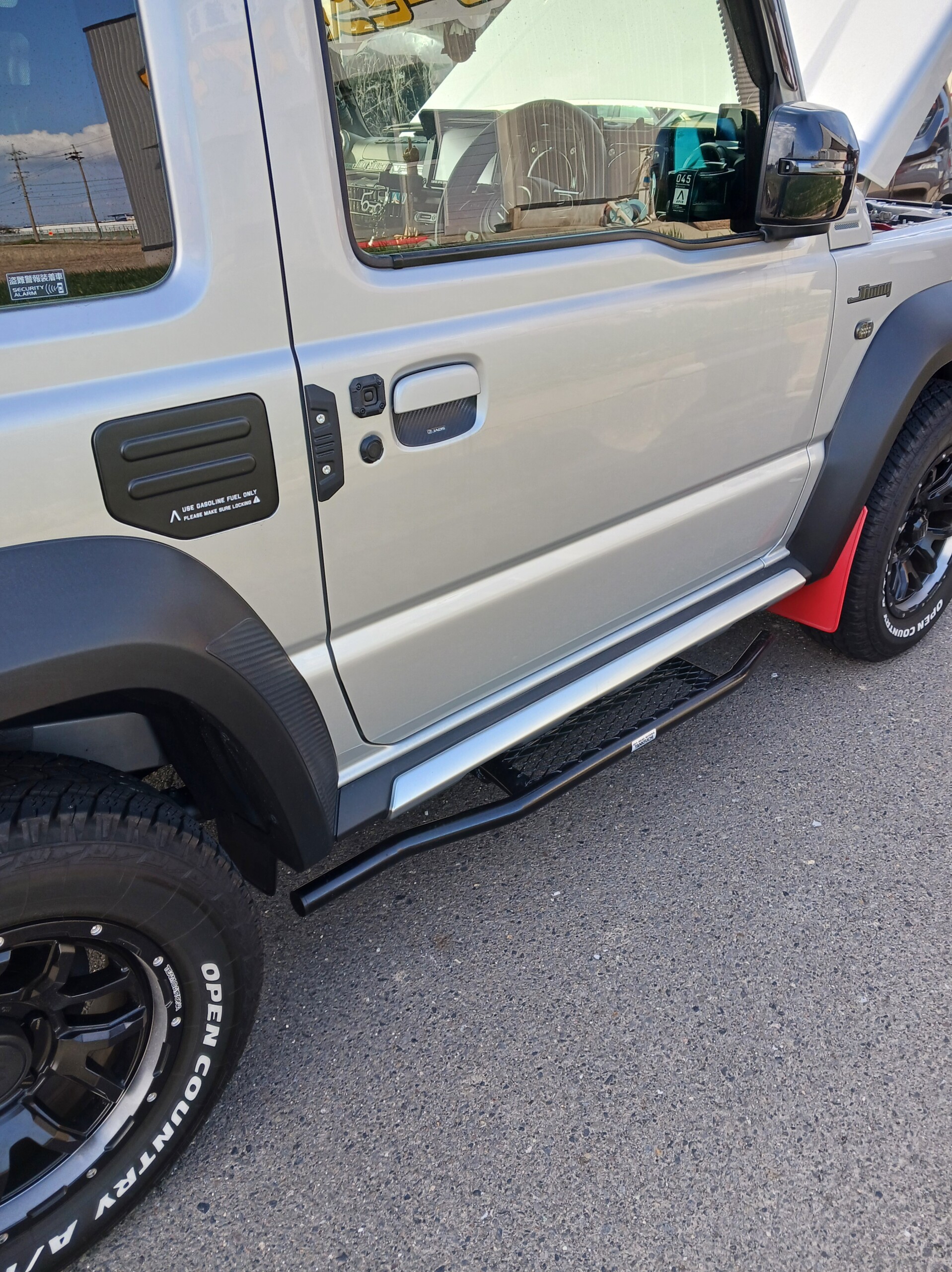 ジムニーシエラJB74Wラプター塗装へカスタムのご依頼