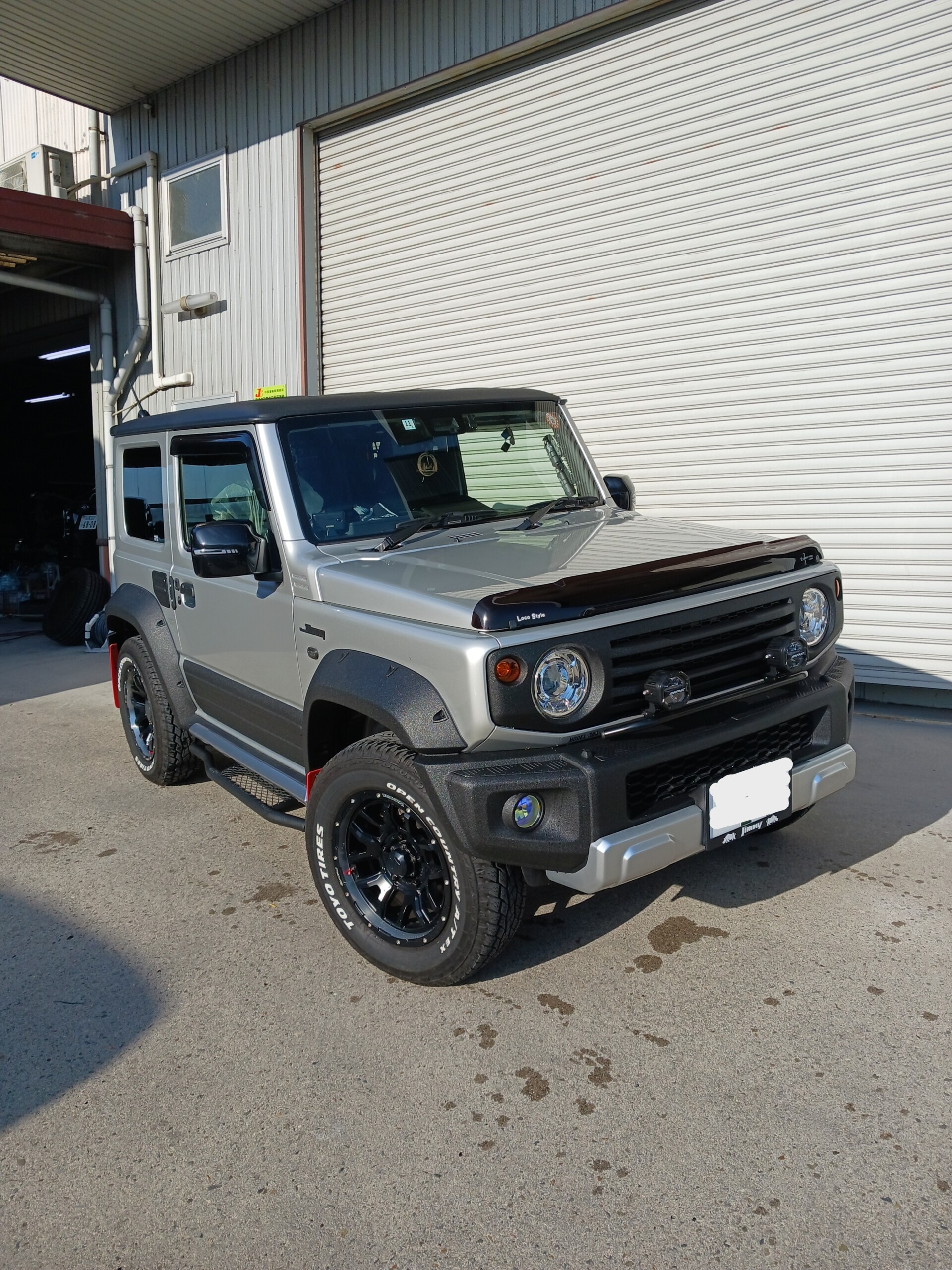 ジムニーシエラJB74Wラプター塗装へカスタムのご依頼