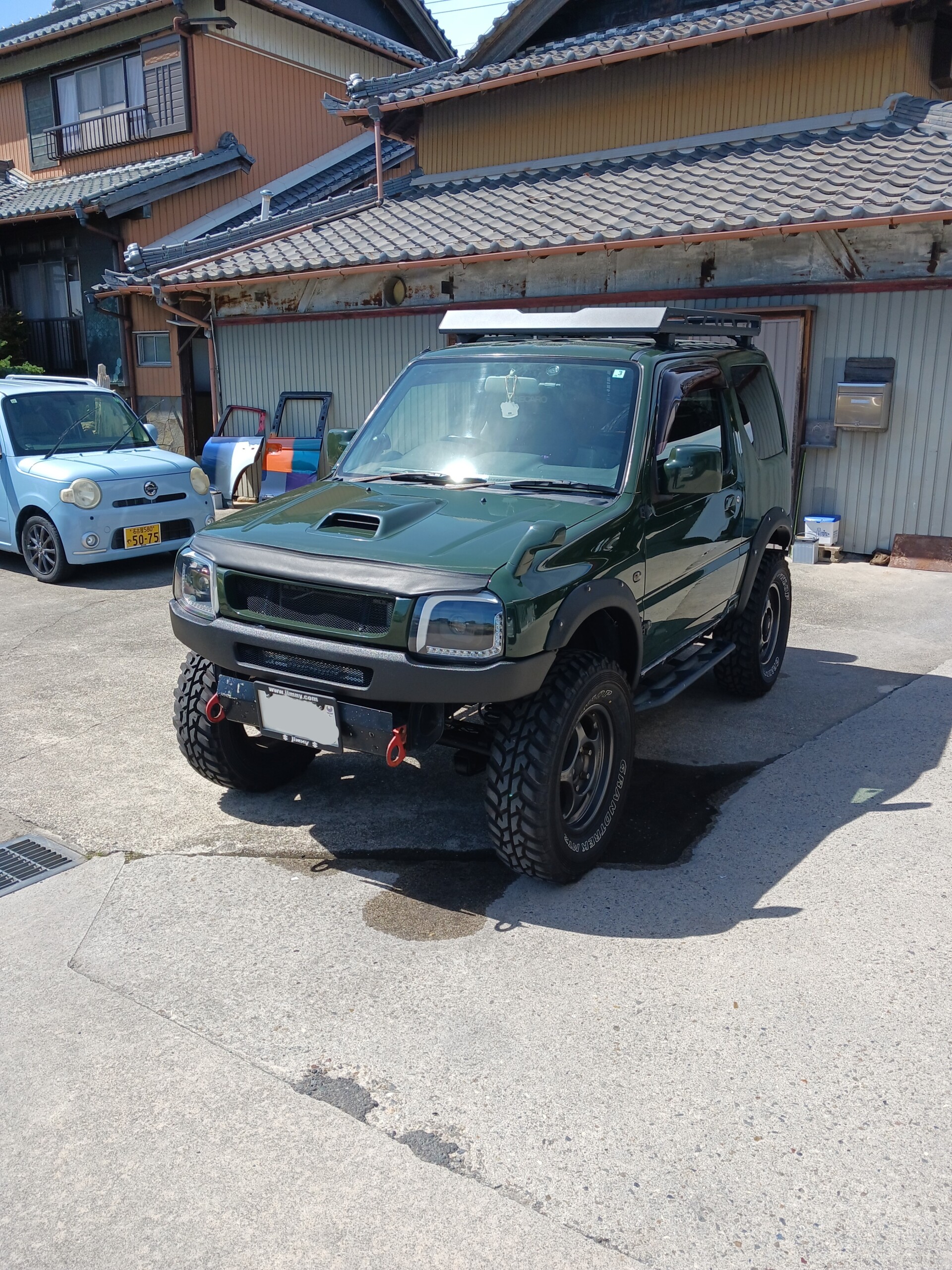 【海部郡大治町】ジムニーの当て逃げ事故を車両保険で修理｜社外パーツ交換＆ラプター塗装